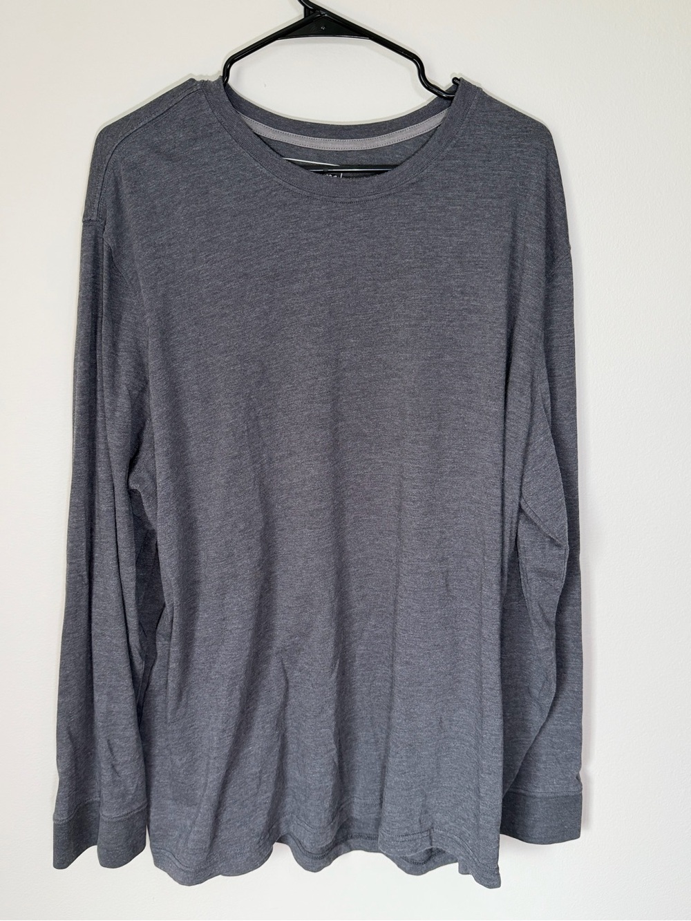 Eddie Bauer Men's Long-Sleeve Crewneck Shirt - Charcoal Gray